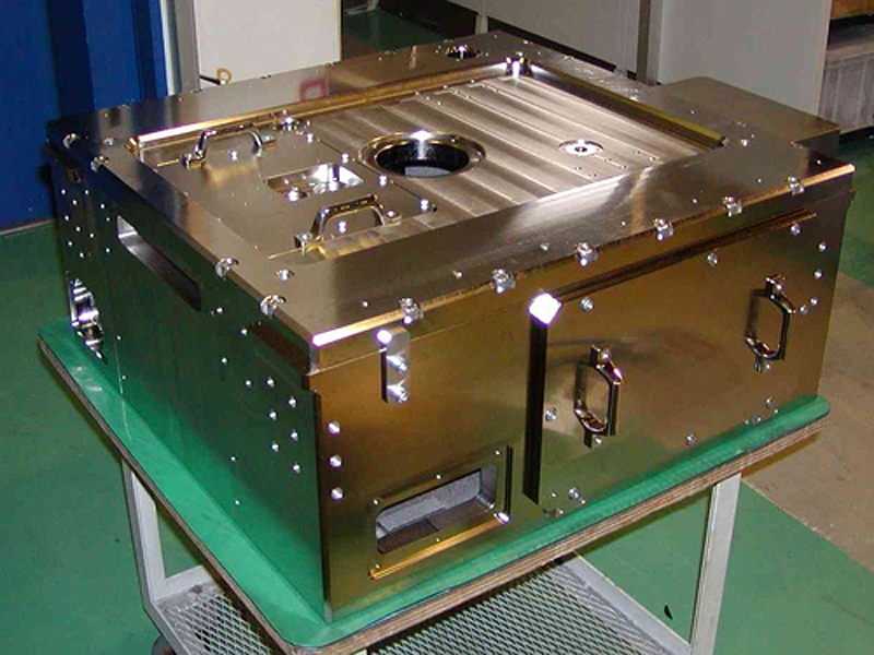 EB露光装置向け真空チャンバー